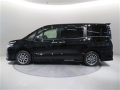 ヴォクシー ZSキラメキ 7ニン