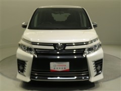 ヴォクシー ZSキラメキ 7ニン