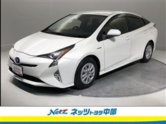 トヨタ プリウス Sセーフティープラス