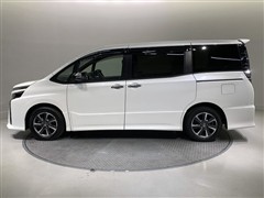 ヴォクシー ZSキラメキ3 7ニン