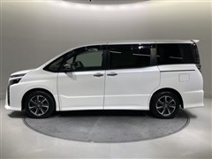 ヴォクシー ZSキラメキ3 7ニン