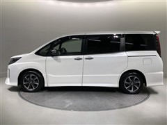 ノア Si WxB3 7ニン