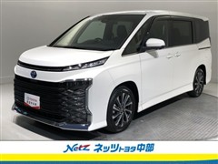 トヨタ　ヴォクシーHV S-Z 7ニン