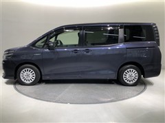ヴォクシーHV X 7ニン