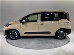 シエンタHV Z 5ニン