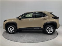 ヤリスクロス HV G