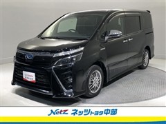 トヨタ　ヴォクシーHV ZSキラメキ2 7ニン