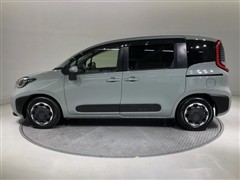 シエンタHV Z 5ニン