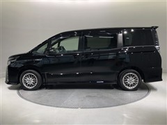 ヴォクシーHV ZS 7ニン
