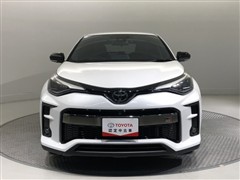 C-HR S-T GRスポーツ 6MT