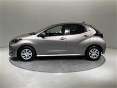 ヤリス HV G