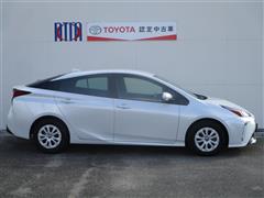 プリウス Sセーフティプラス2