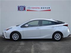 プリウス Sセーフティプラス2