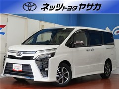 ヴォクシー ZSキラメキ 8ニンノリ