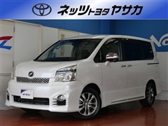 トヨタ ヴォクシー ZSキラメキ3 7ニンノリ