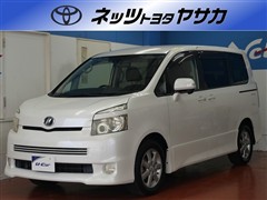 トヨタ ヴォクシー Z
