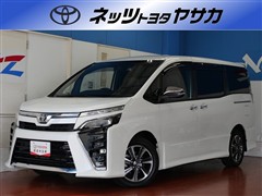 ヴォクシー ZSキラメキ3 8ニンノリ