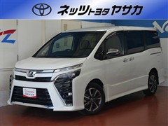 トヨタ ヴォクシー ZSキラメキ2 7ニンノリ