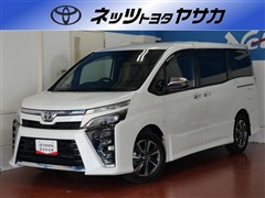 トヨタ ヴォクシー ZSキラメキ3 7ニンノリ