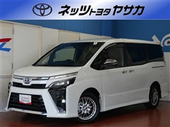 ヴォクシーHV ZSキラメキ3 7ニン