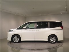 ノア ハイブリッド Z