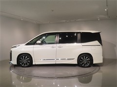 ヴォクシー ハイブリッド S-Z