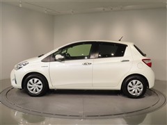 ヴィッツ HEV FセーフティED3