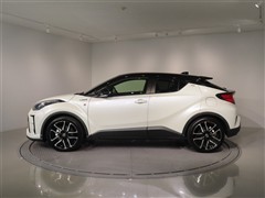 C-HR S GRスポーツ