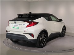 C-HR S GRスポーツ