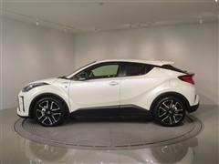 C-HR S GRスポーツ
