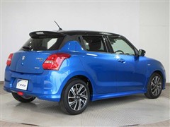 スイフト ハイブリッド RS