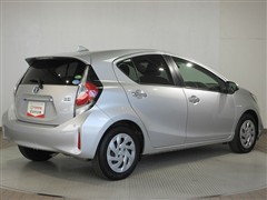 アクア S スタイルブラック