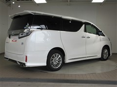 ヴェルファイアハイブリッド ZR