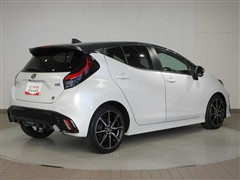 アクア GR スポーツ