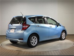 ノート E-パワー メダリスト