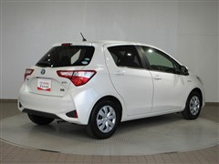 ヴィッツ ハイブリッド ジュエラ