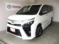 トヨタ ヴォクシー ZS キラメキ3