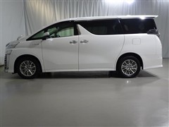 ヴェルファイアハイブリッド ZR