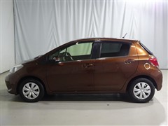 ヴィッツ ジュエラ