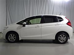 フィット 13G Fパッケージ