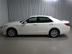 クラウンHV ロイヤルサルーン4