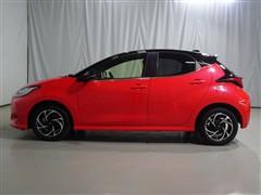 ヤリス ハイブリッド Z