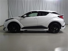 C-HR G-T モードネロセーフティ