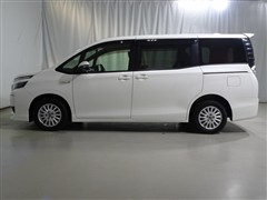 ヴォクシー ハイブリッド X