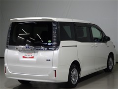 ヴォクシー ハイブリッド X