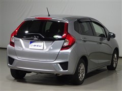 フィット 13G Fパッケージ