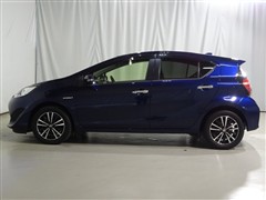 アクア S スタイルブラック