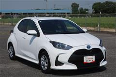 ヤリス ハイブリッド X