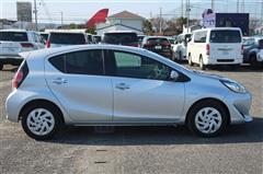 アクア S スタイルブラック