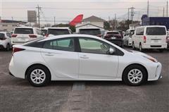 プリウス S セーフティプラス2